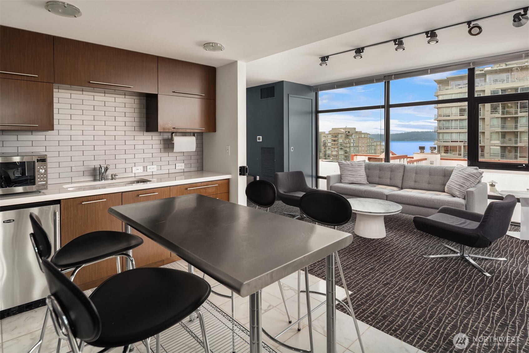 2911 2nd Avenue #310, Seattle, WA 98121