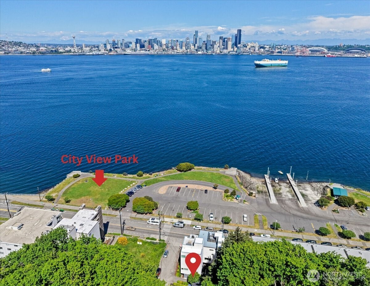 4011 SW Maryland Place , Seattle, WA 98116