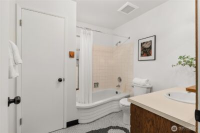 13718 27th Ave NE, Seattle, WA 98125 - Photo 14