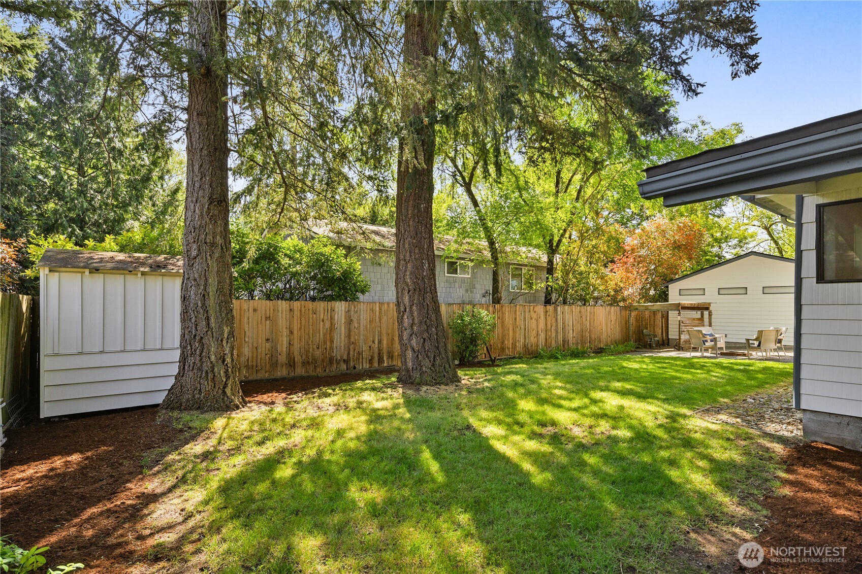 13718 27th Ave NE, Seattle, WA 98125