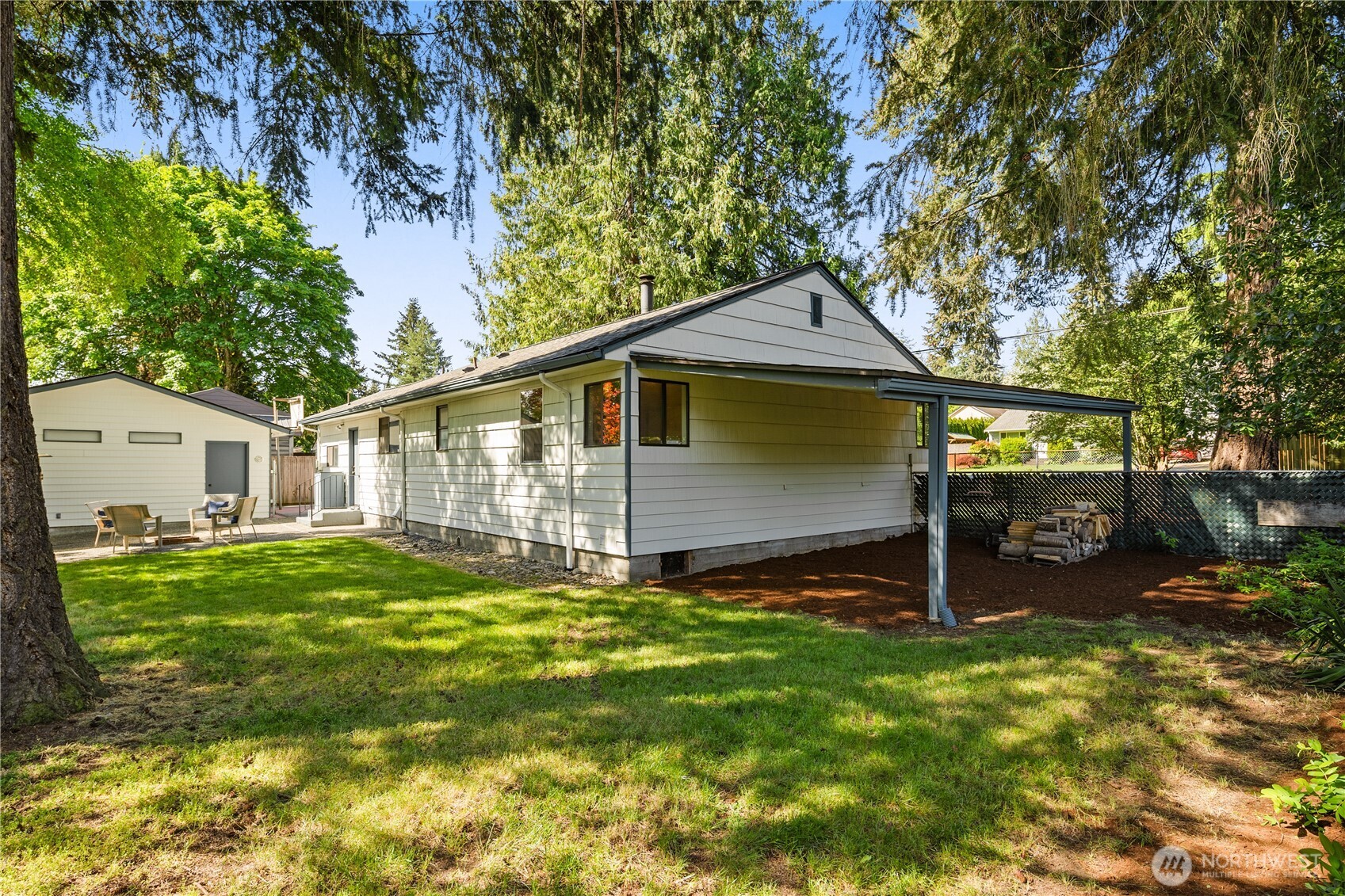 13718 27th Ave NE, Seattle, WA 98125