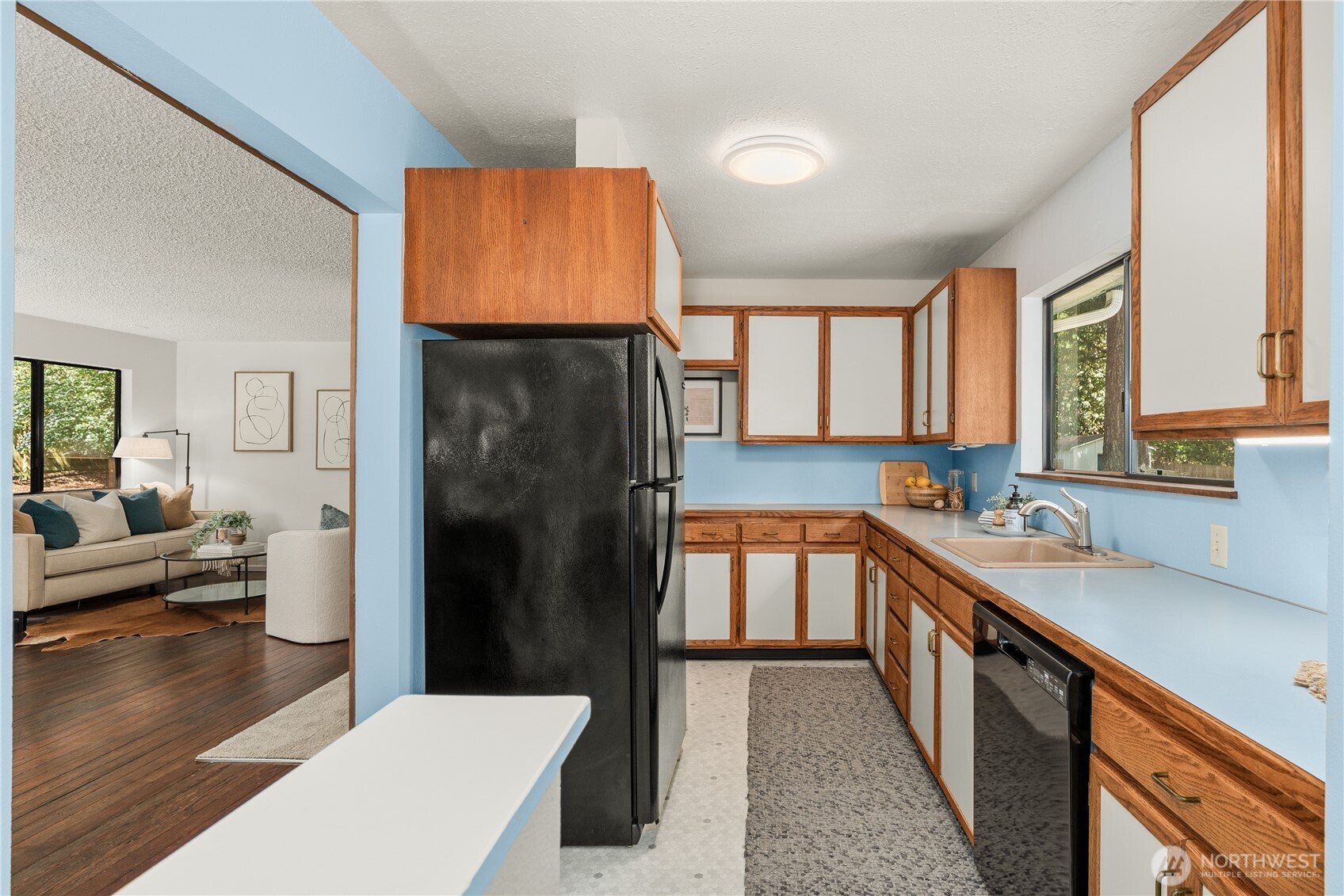 13718 27th Ave NE, Seattle, WA 98125