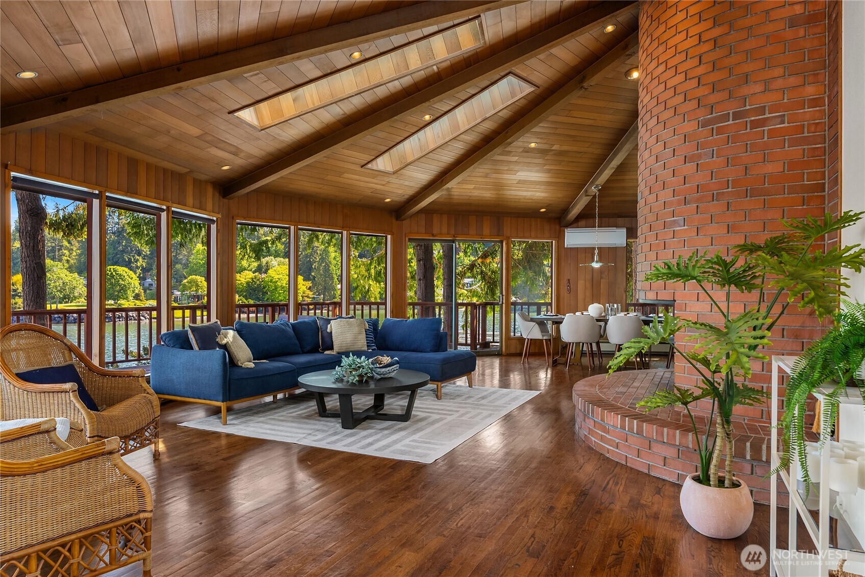 1678 NE Jacobson Road , Poulsbo, WA 98370