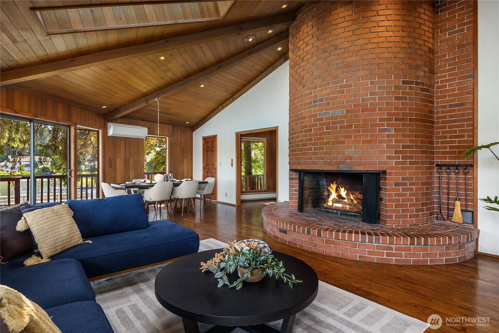 1678 NE Jacobson Road , Poulsbo, WA 98370