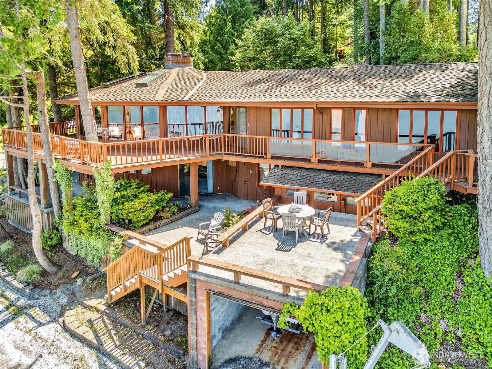 1678 NE Jacobson Road , Poulsbo, WA 98370