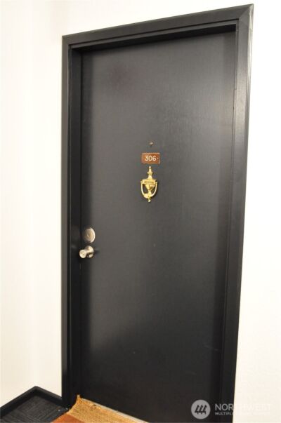10110 Greenwood Avenue N #306, Seattle, WA 98133 - Photo 2