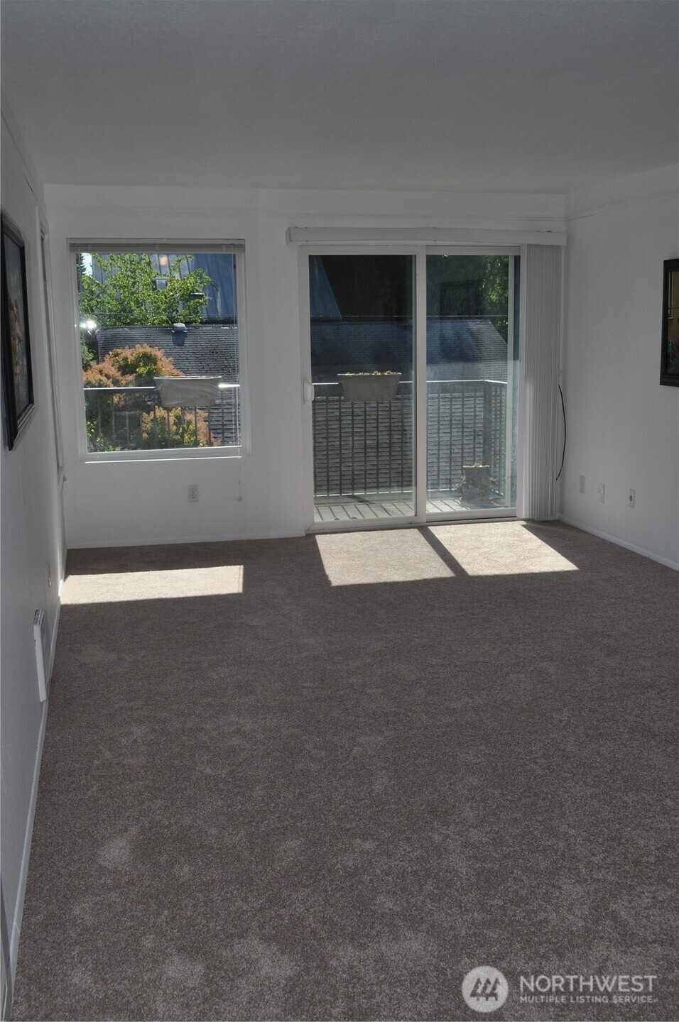 10110 Greenwood Avenue N #306, Seattle, WA 98133