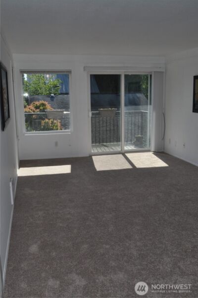 10110 Greenwood Avenue N #306, Seattle, WA 98133 - Photo 4