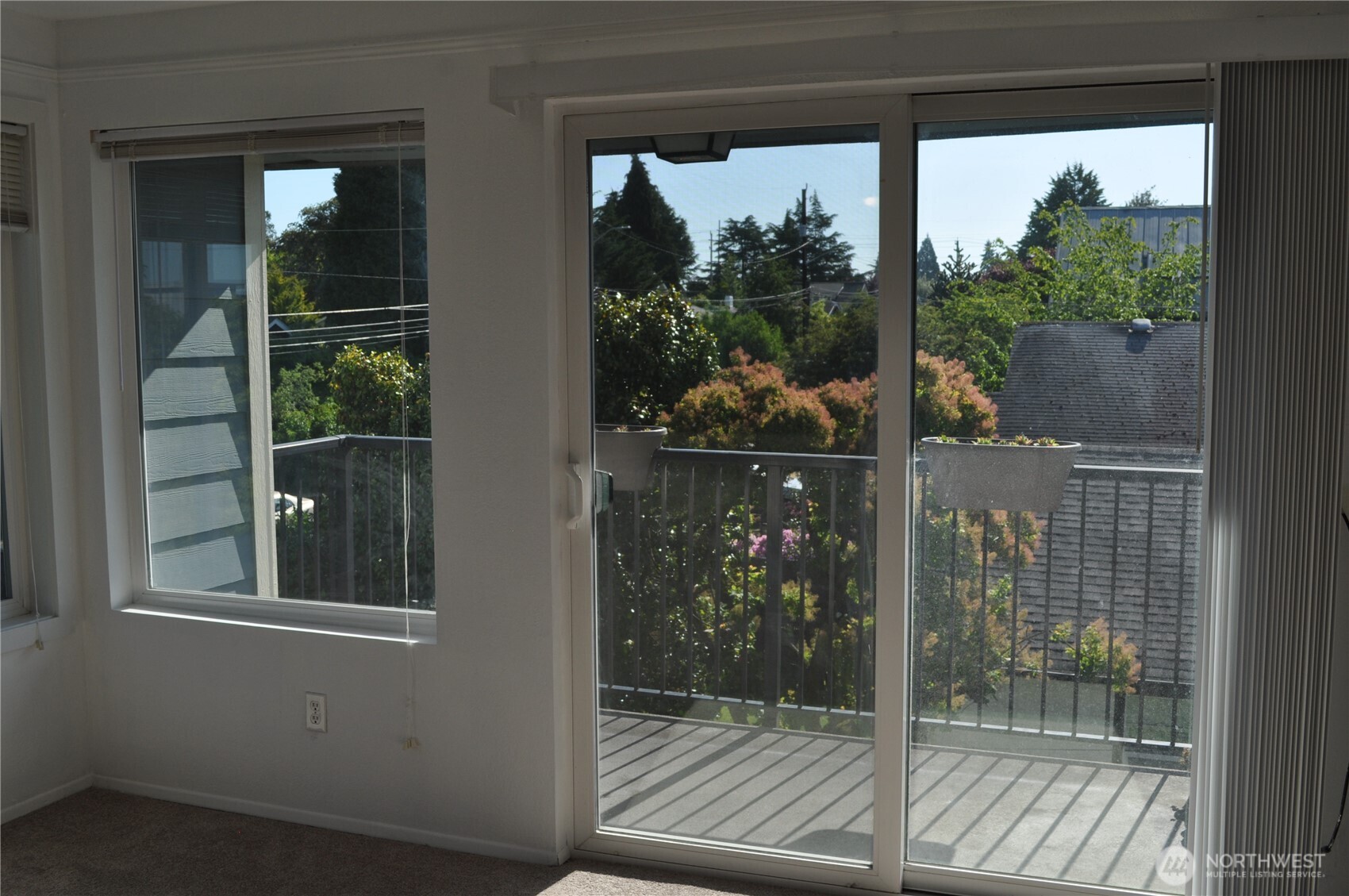 10110 Greenwood Avenue N #306, Seattle, WA 98133