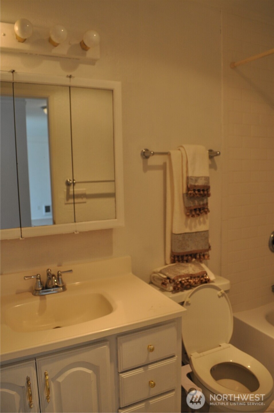 10110 Greenwood Avenue N #306, Seattle, WA 98133