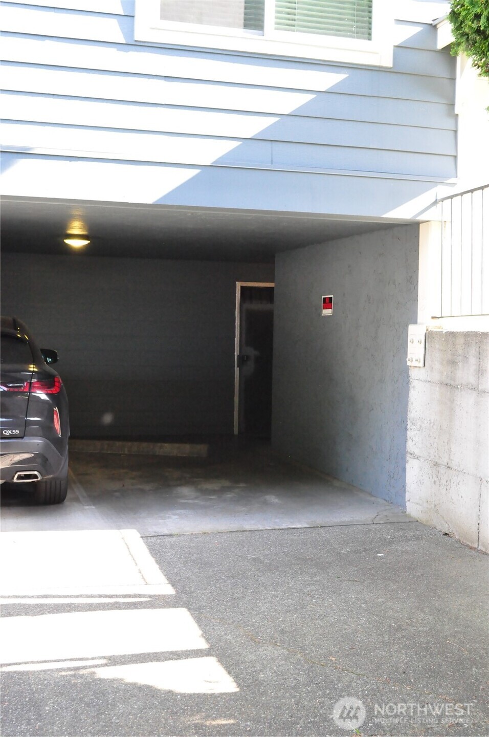 10110 Greenwood Avenue N #306, Seattle, WA 98133