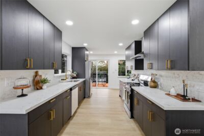 4161 41st Avenue S, Seattle, WA 98118 - Photo 2
