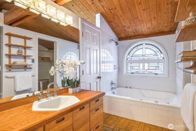 10 E Roanoke Street #8, Seattle, WA 98102 - Photo 21