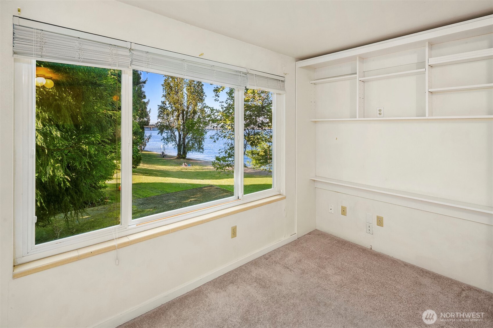1810 43rd Avenue E #201, Seattle, WA 98112