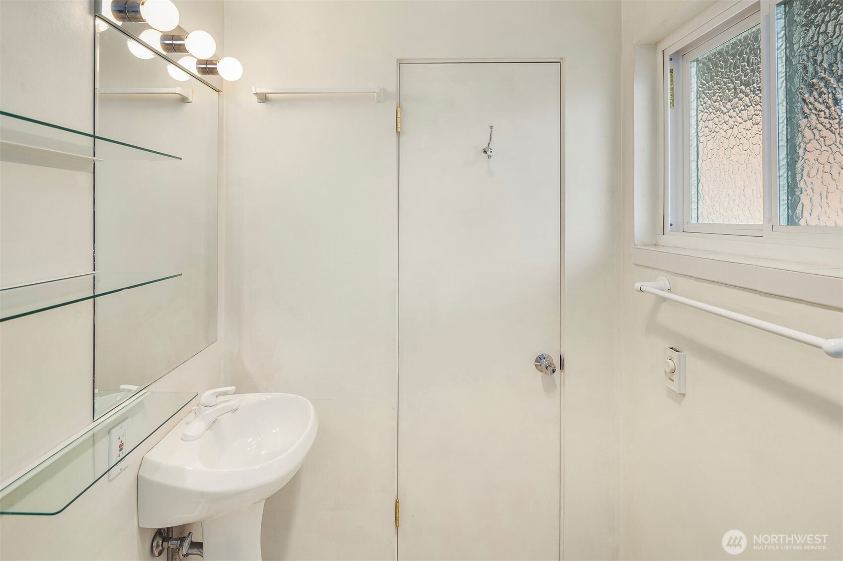 1810 43rd Avenue E #201, Seattle, WA 98112