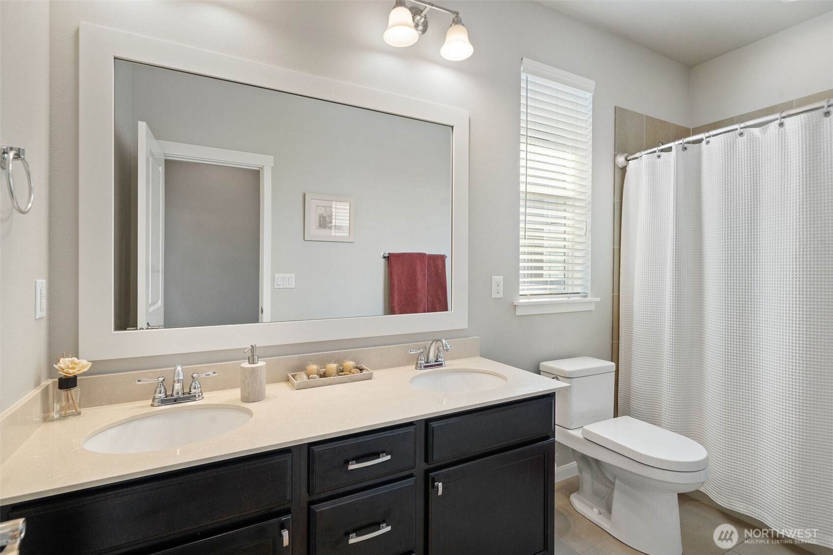 2423 NE Redford Street , Poulsbo, WA 98370