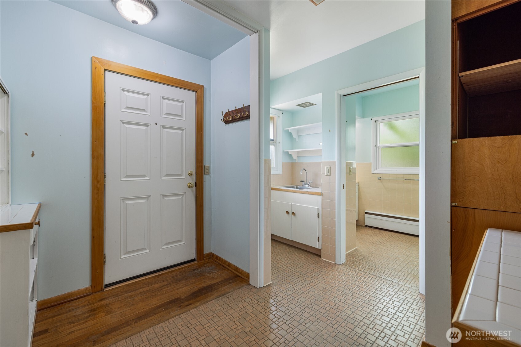 100 W Roanoke Street , Centralia, WA 98531-3430
