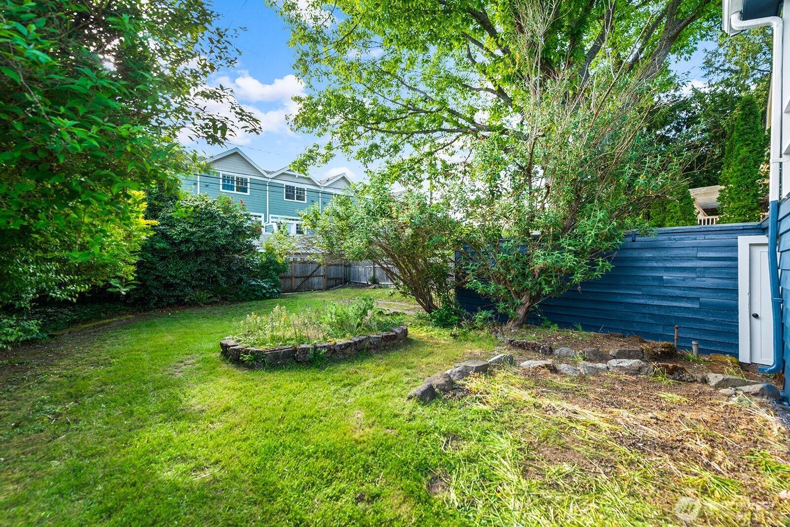 5455 42nd Avenue SW, Seattle, WA 98136