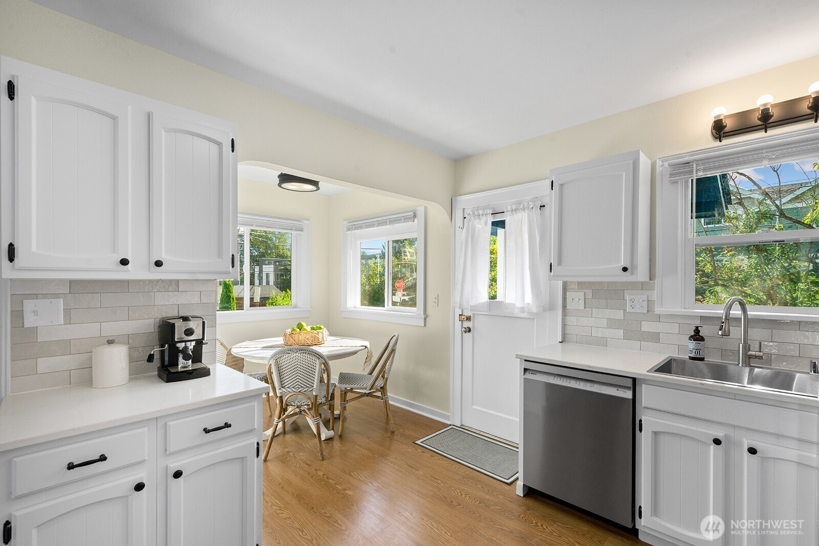 5455 42nd Avenue SW, Seattle, WA 98136