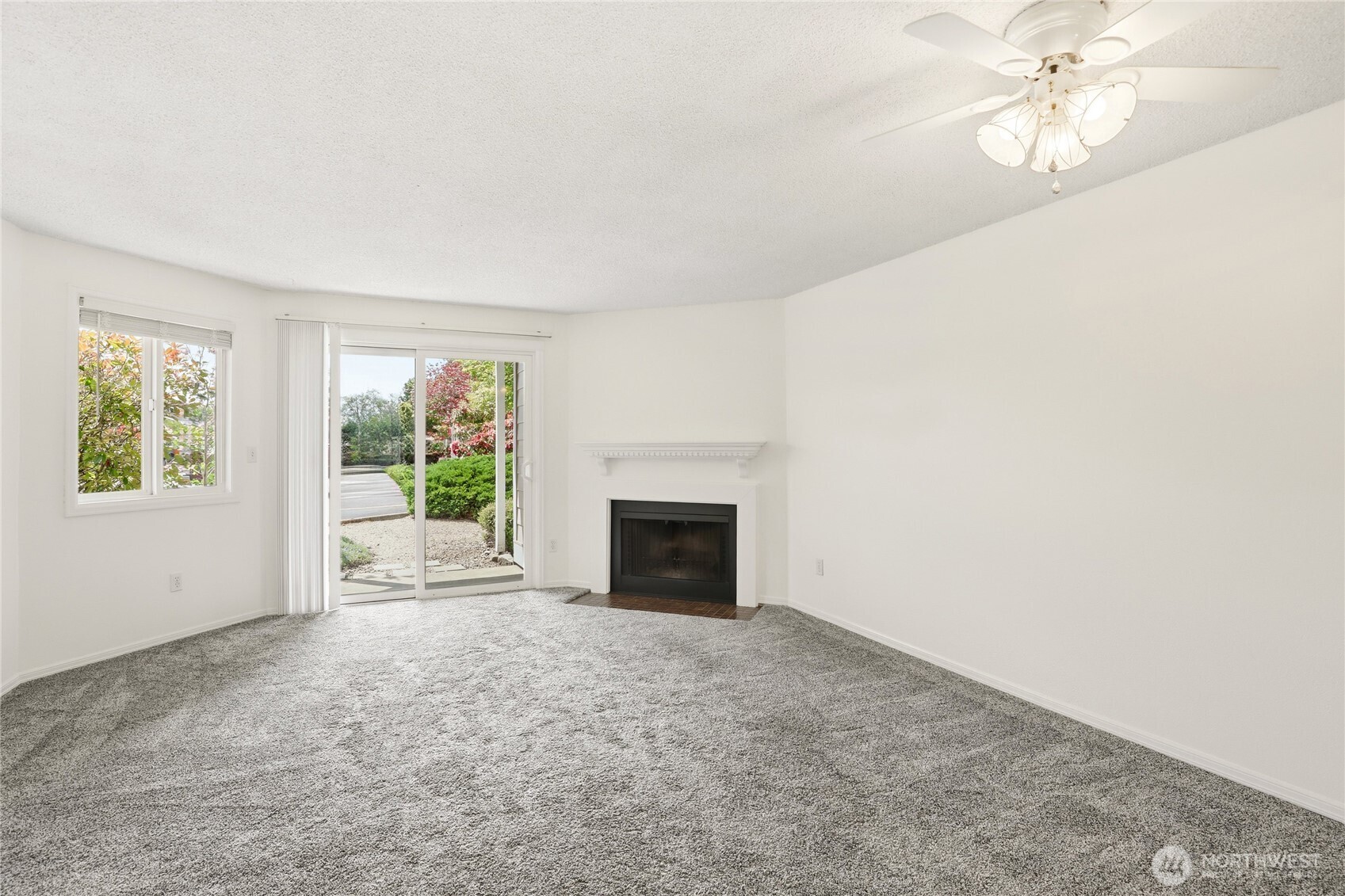 19811 3rd Avenue NW #B27, Poulsbo, WA 98370