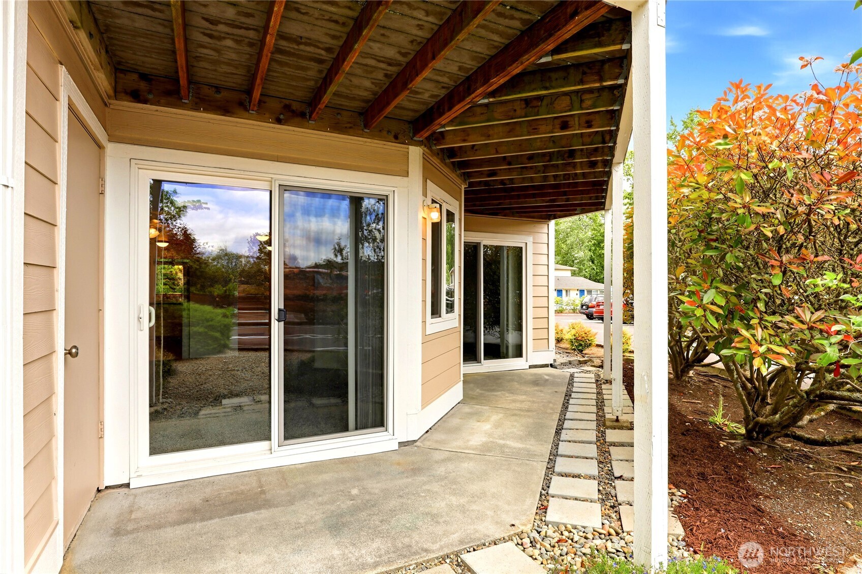 19811 3rd Avenue NW #B27, Poulsbo, WA 98370
