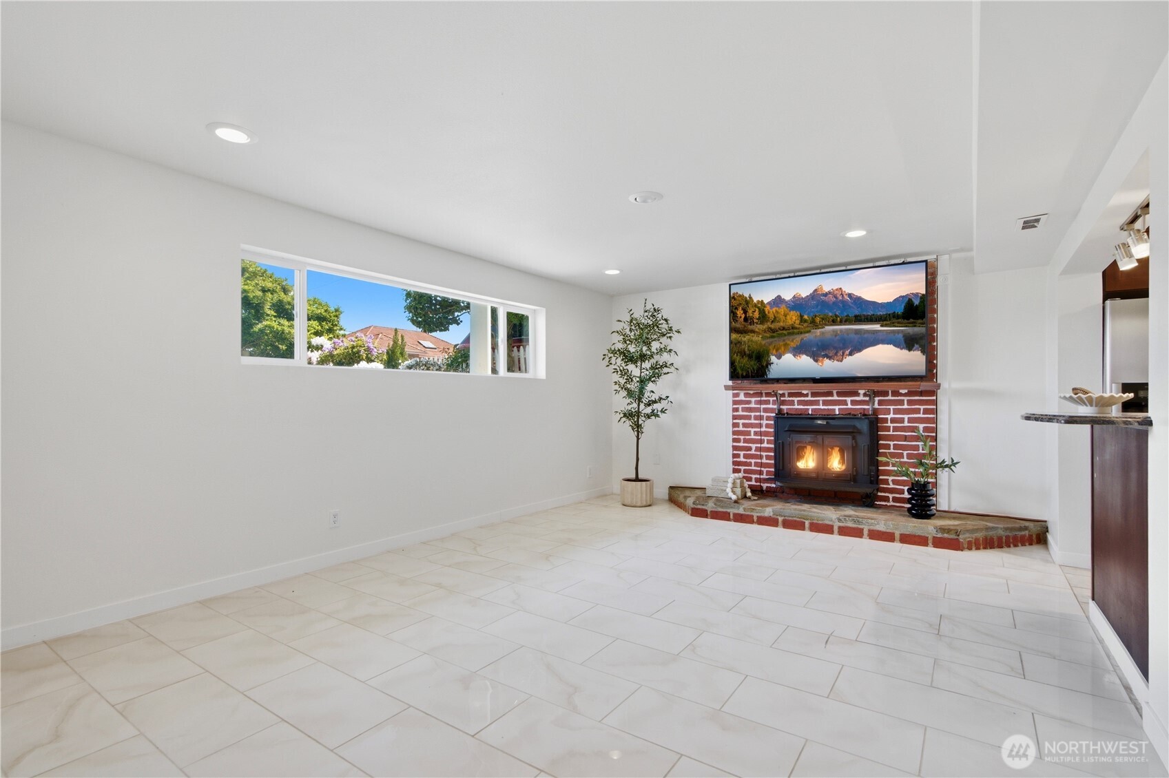 8220 S 120th Street , Seattle, WA 98178