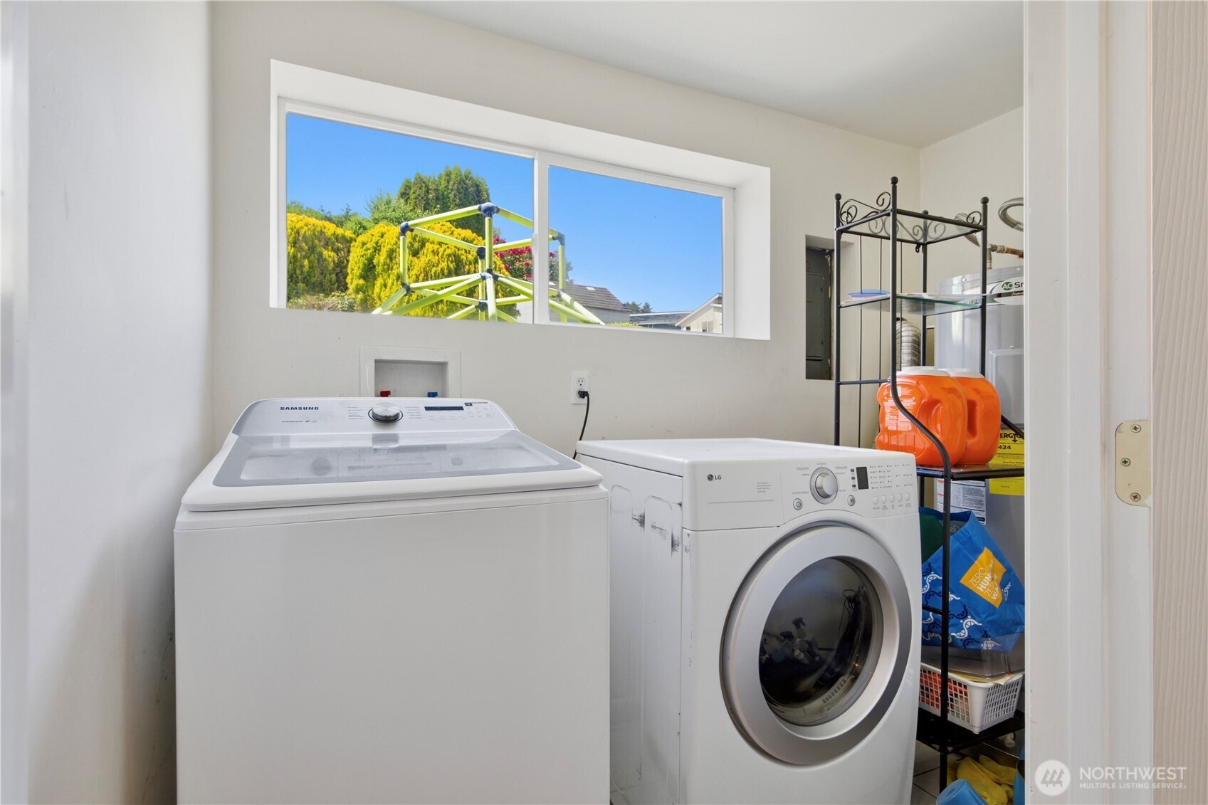 8220 S 120th Street , Seattle, WA 98178