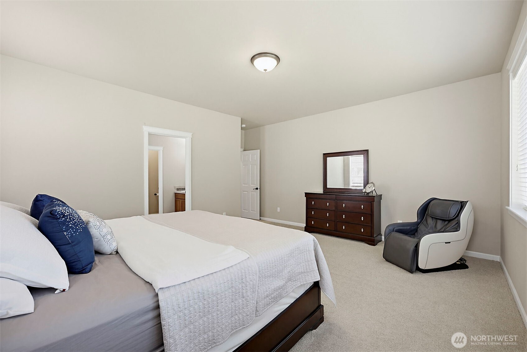 3903 Kingsbury Lane SE, Olympia, WA 98501