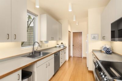 105 Lovell Avenue SW #15-11, Bainbridge Island, WA 98110 - Photo 9