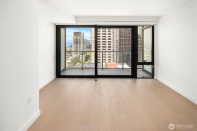 300 Virginia Street #1113, Seattle, WA 98121 - Photo 4
