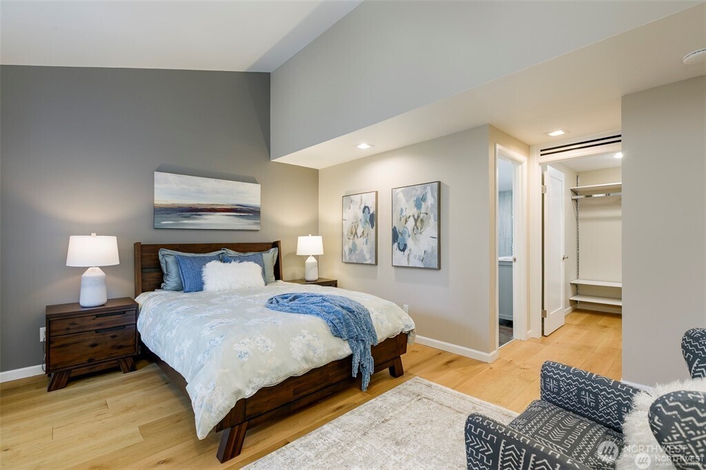 6001 60th Avenue NE, Seattle, WA 98115