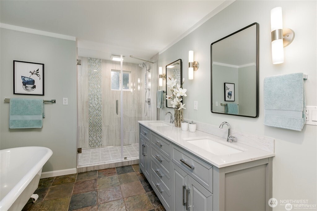 6001 60th Avenue NE, Seattle, WA 98115