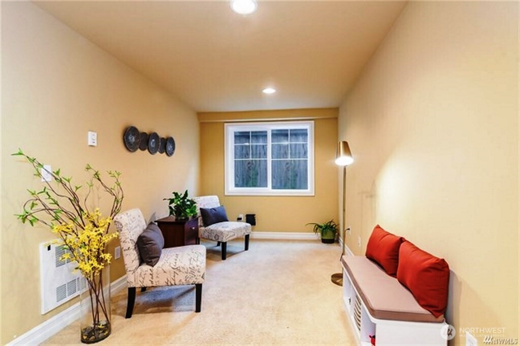 725 N 95th Street #C, Seattle, WA 98103
