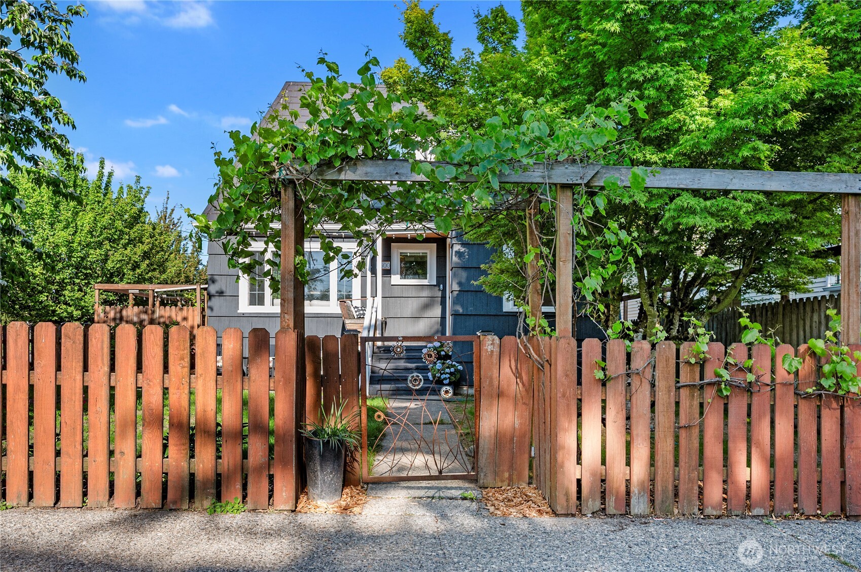 5500 21st Avenue S, Seattle, WA 98108