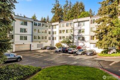 13717 Linden Avenue N #221, Seattle, WA 98133 - Photo 2
