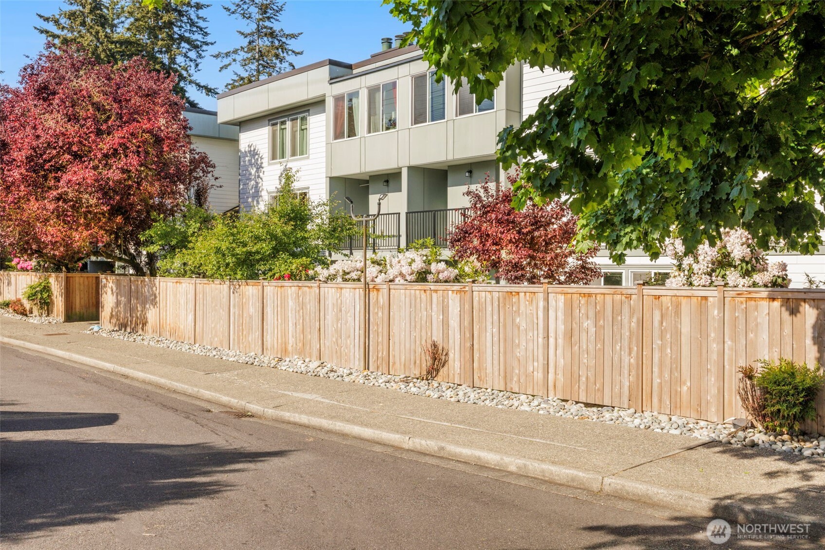 13717 Linden Avenue N #221, Seattle, WA 98133