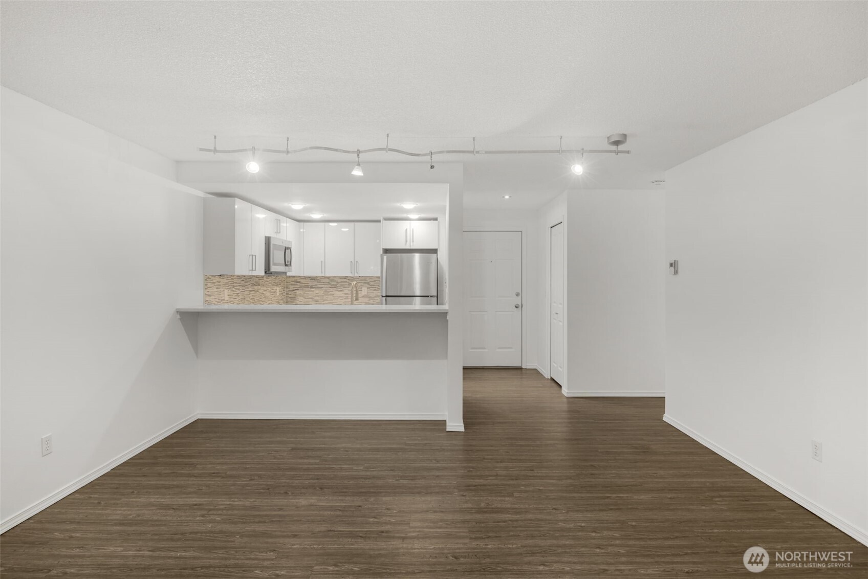 13717 Linden Avenue N #221, Seattle, WA 98133