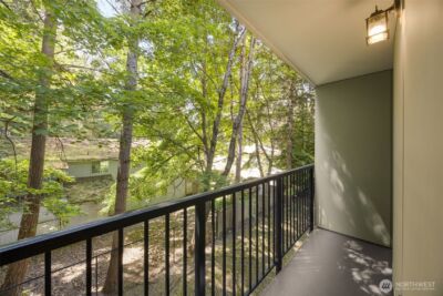 13717 Linden Avenue N #221, Seattle, WA 98133 - Photo 12
