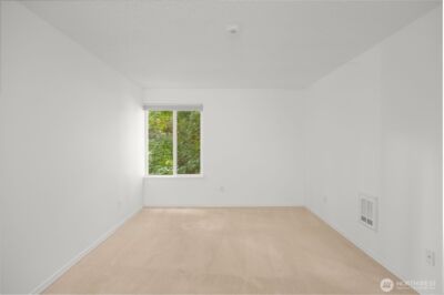 13717 Linden Avenue N #221, Seattle, WA 98133 - Photo 16