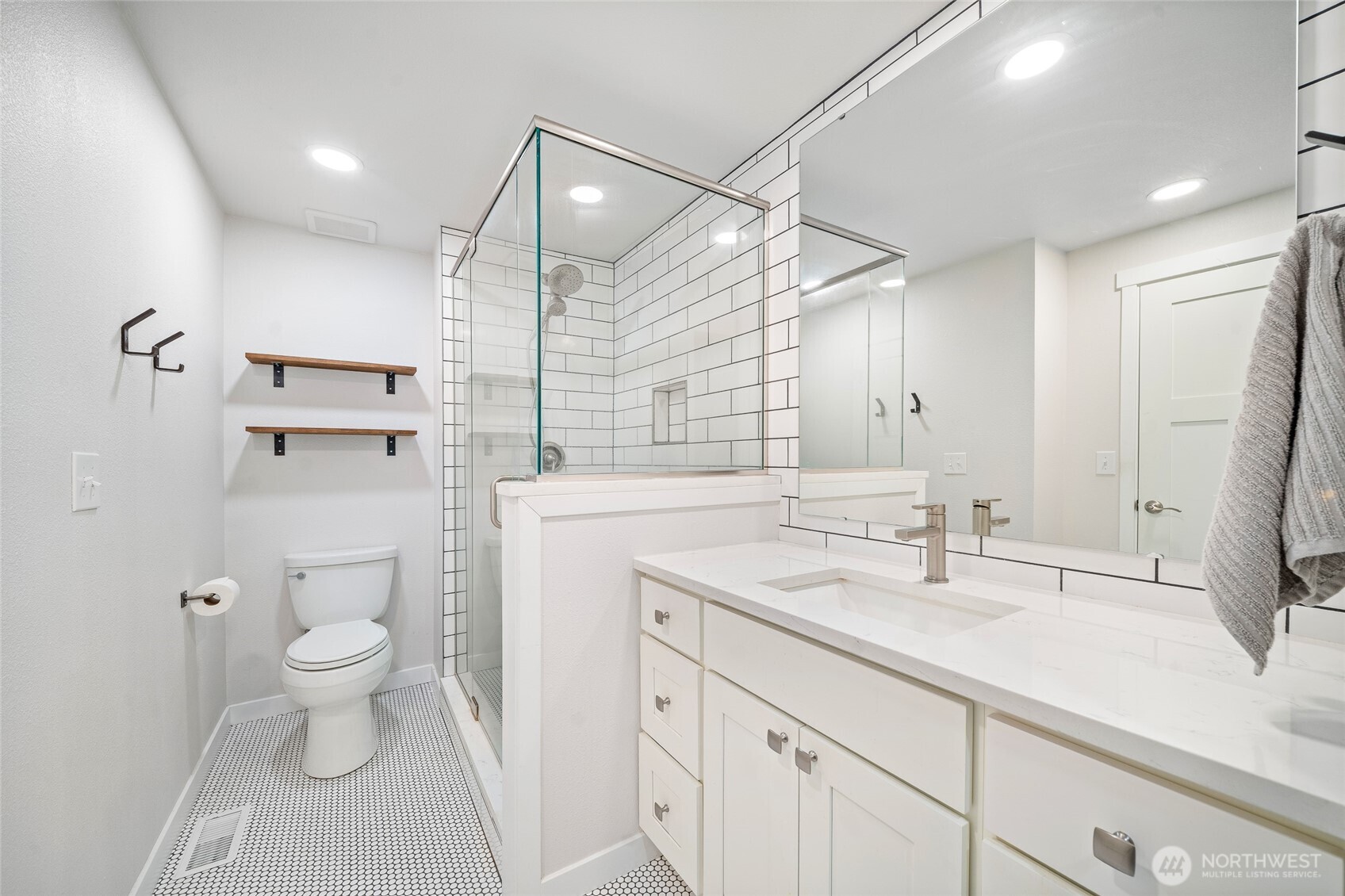 3246 Eastland Circle SE, Olympia, WA 98501
