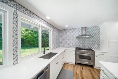 3246 Eastland Circle SE, Olympia, WA 98501 - Photo 10
