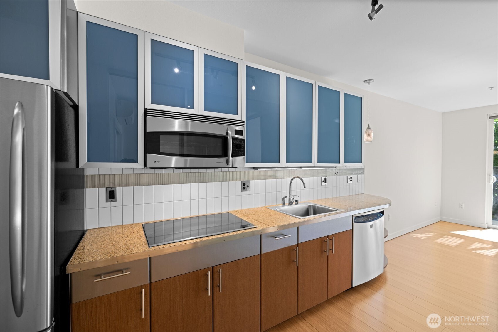 3104 Western Avenue #315, Seattle, WA 98121