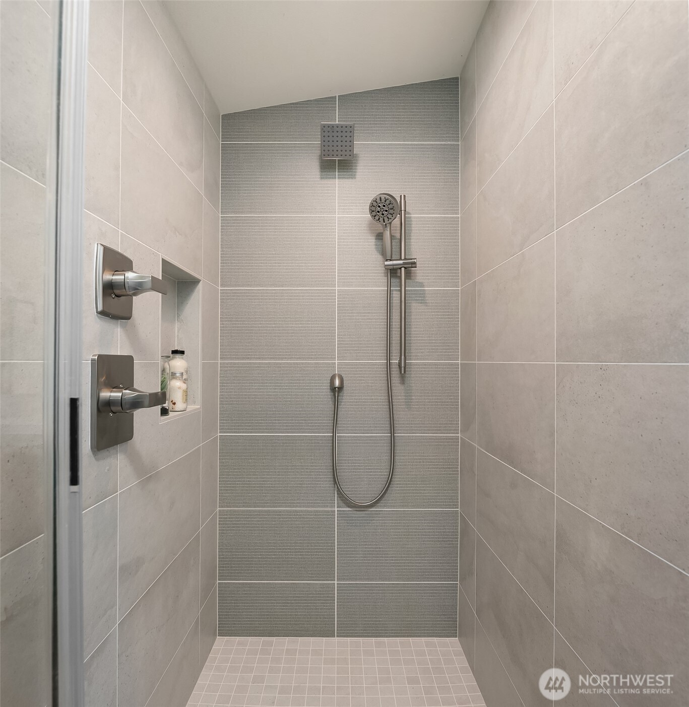 12002 20th Avenue NE, Seattle, WA 98125