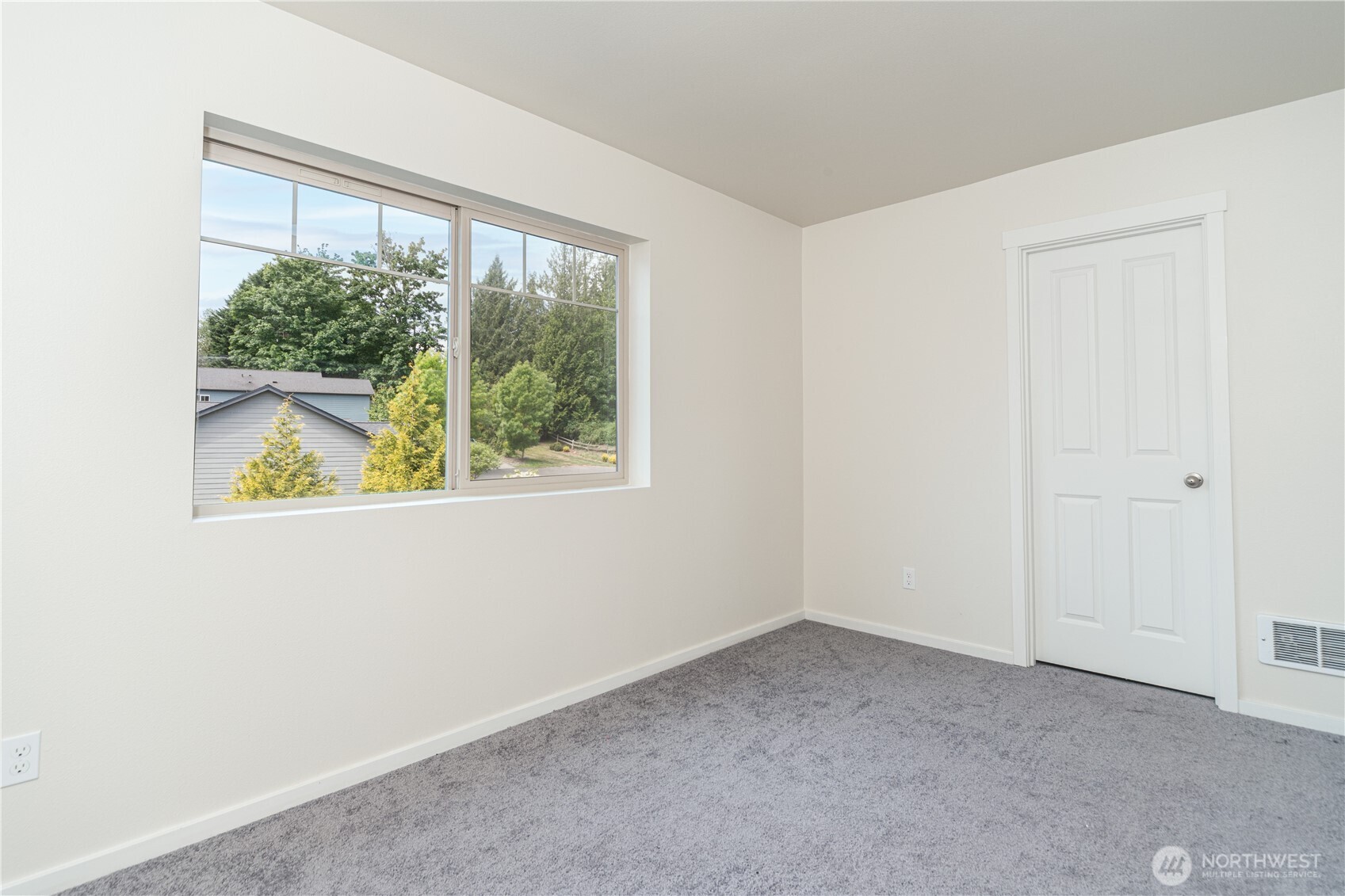 26408 Lola Place NE, Kingston, WA 98346