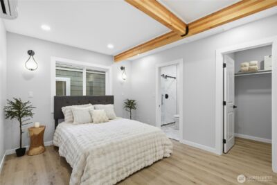1927 42nd Avenue SW, Seattle, WA 98116 - Photo 11
