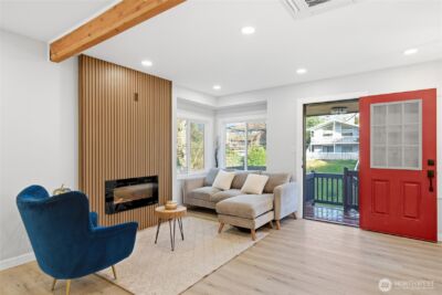 1927 42nd Avenue SW, Seattle, WA 98116 - Photo 4