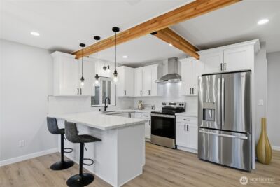 1927 42nd Avenue SW, Seattle, WA 98116 - Photo 8