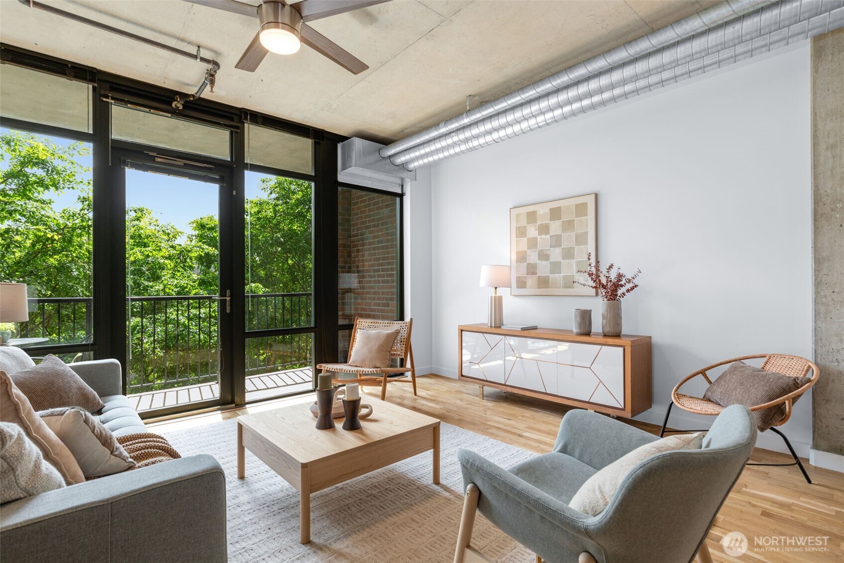 2720 3rd Avenue #416, Seattle, WA 98121