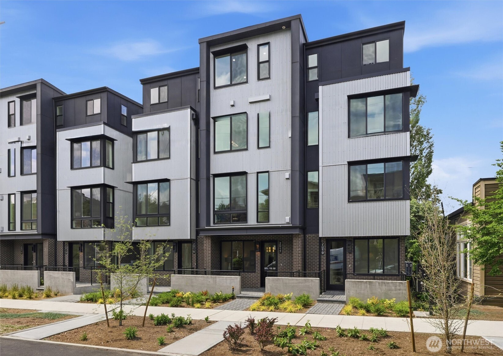 2017 Minor Avenue E, Seattle, WA 98102