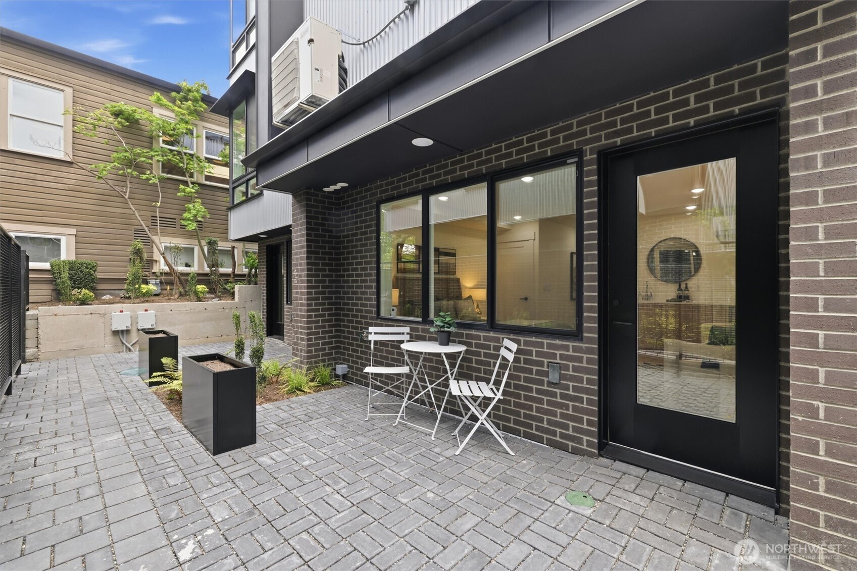 2017 Minor Avenue E, Seattle, WA 98102